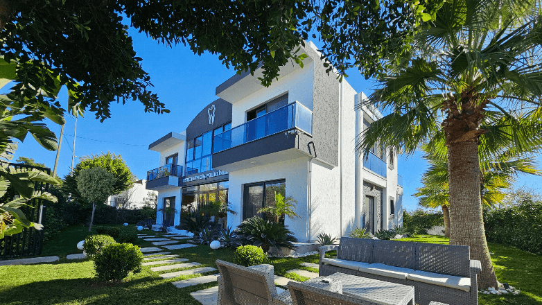 Esteteeth Dental Clinic